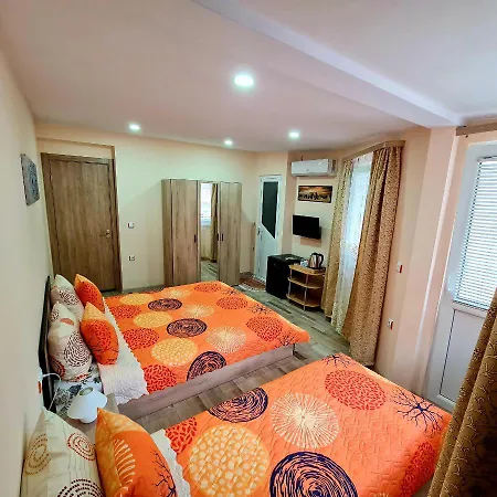 Guest house Fema *
